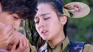 【Multi Sub】Sexy girl was bitten by the poisonous snake, but the boss suck the poison with his mouth