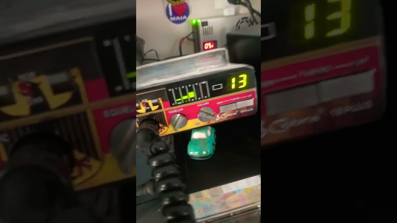 Cobra 19 Plus. PX 40 canais. Radio CB.