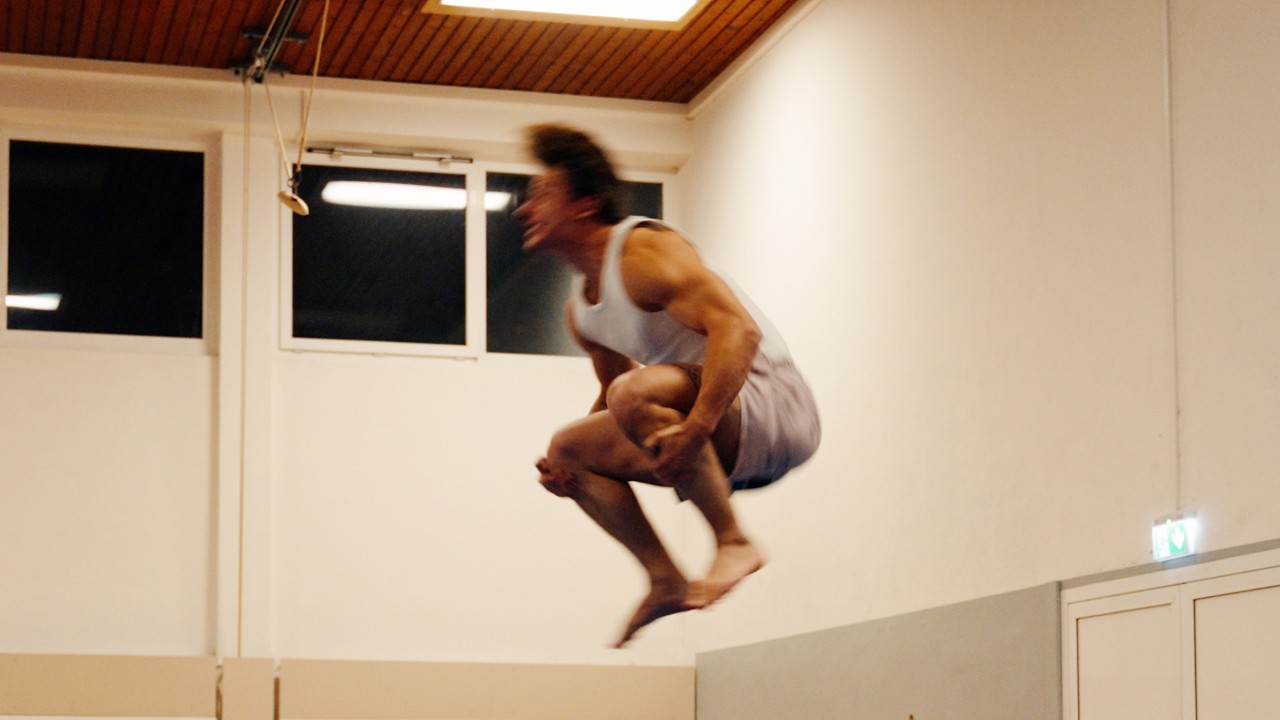 Backflip Training Rig Standing Double Backflip Training – 08/11/2024 (80kg bodyweight) - YouTube