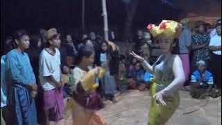 Berjogetan lendang lokok re 