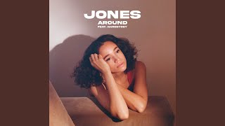 Video voorbeeld van "JONES - Around (feat. Nardeydey)"