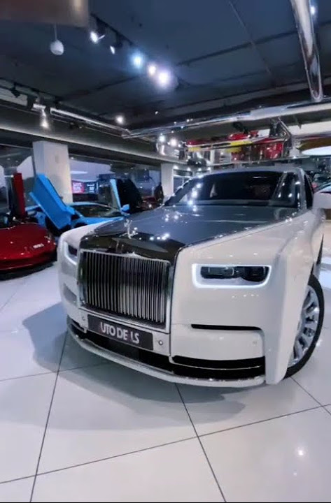 Most beautiful car in the world! #rollsroyce #phantom #spectre #ghost