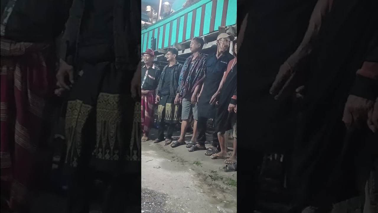 Turut berduka cita Tradisi adat suku toraja (ma'badong)di acara org meninggal,trkan Kalimantan utara