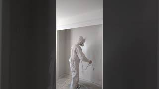 painting a room with 490 pro sprayer