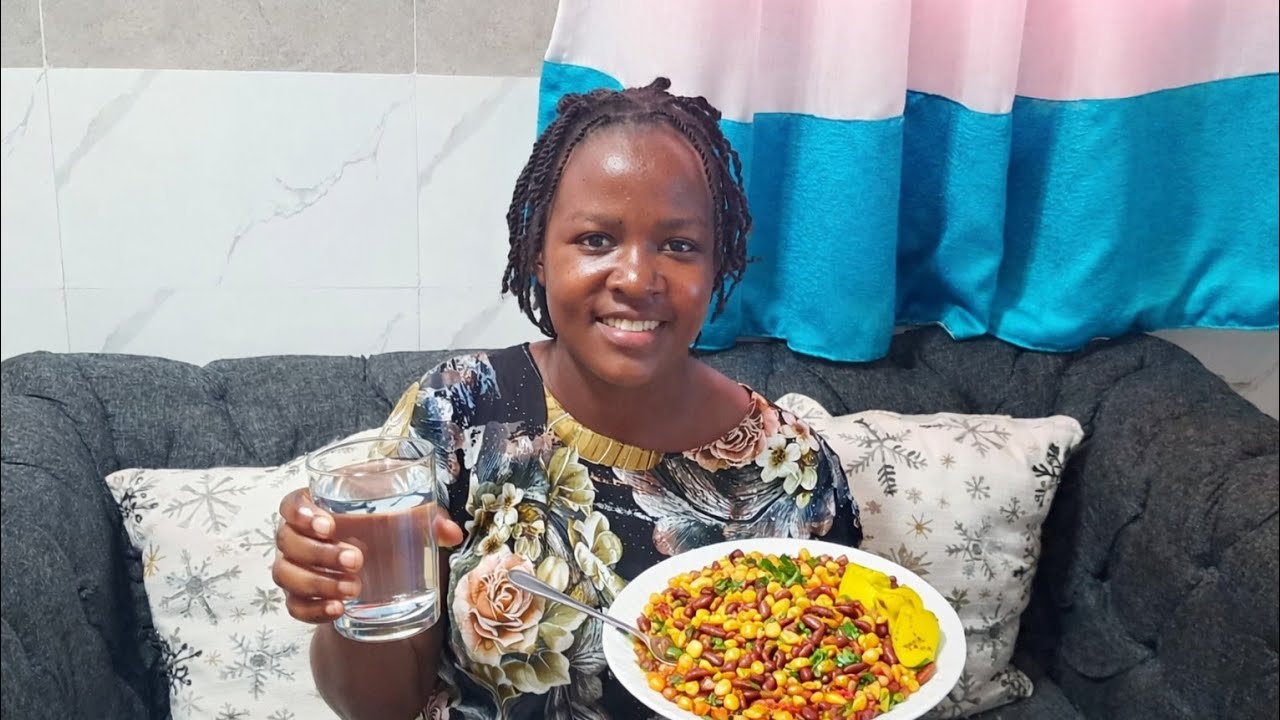 Cooking Githeri 🌽🥑 | Healthy Lunch Recipe Served with Avocado