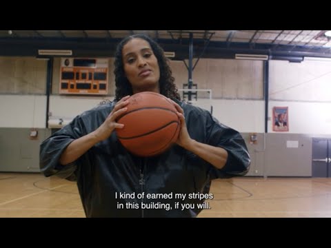 Video: Skylar Diggins Neto vrednost