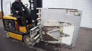 Yale ERC050Z 48V Forklift & Cascade Double Wide Carton Clamp 5000lb Cap. 189'