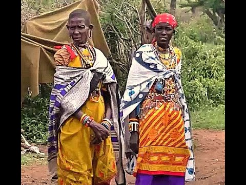 כפרי שבטים ושווקים צבעוניים בקניה Tribal villages and colorful markets in Kenya