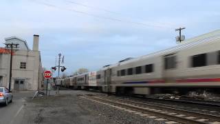 NJT Main Line: Suffern Bound Train in Paterson, NJ (RR Crossing) [ALP45DP]