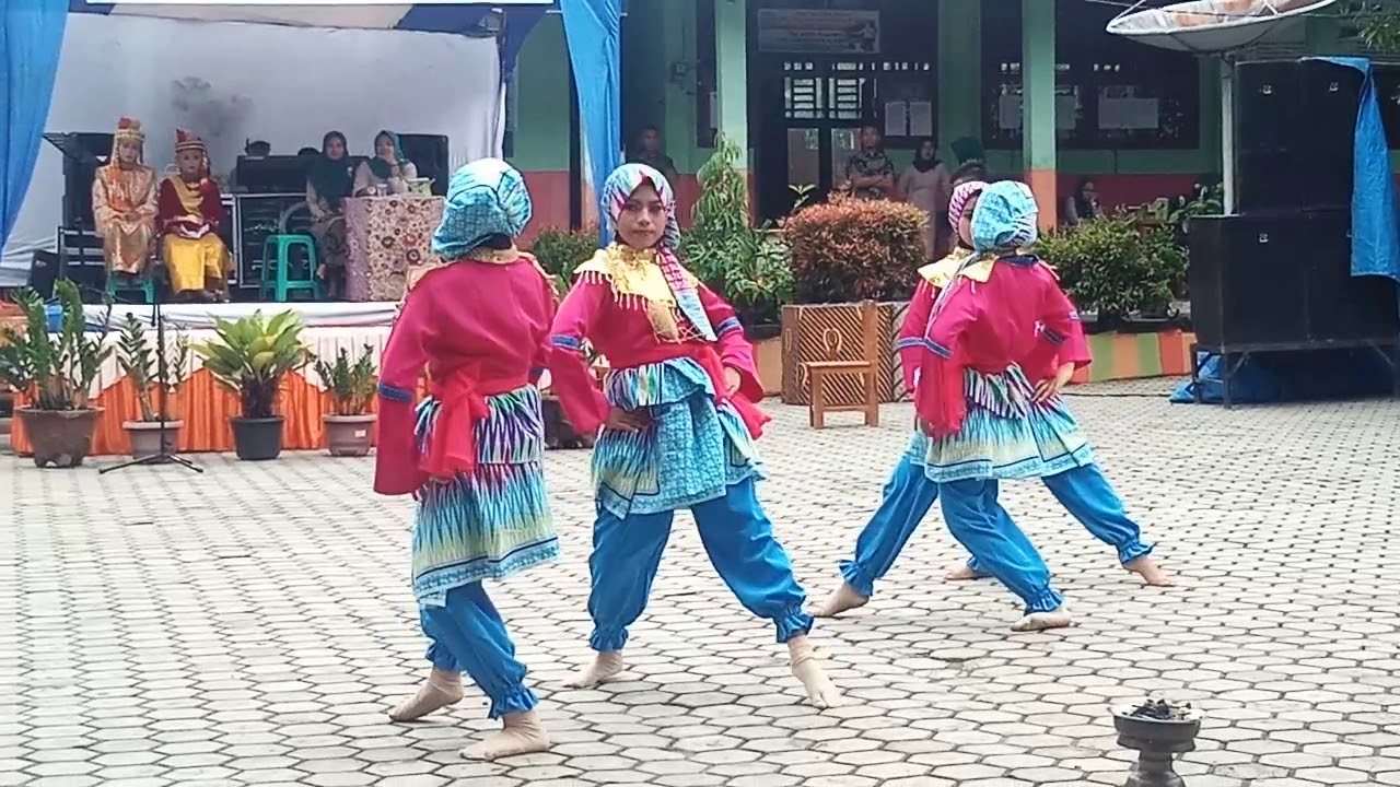 Tari Jantung Ninik by SMPN 34 Kerinci