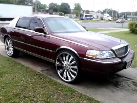 LINCOLN TOWN CAR / BENTCHI 26s - YouTube