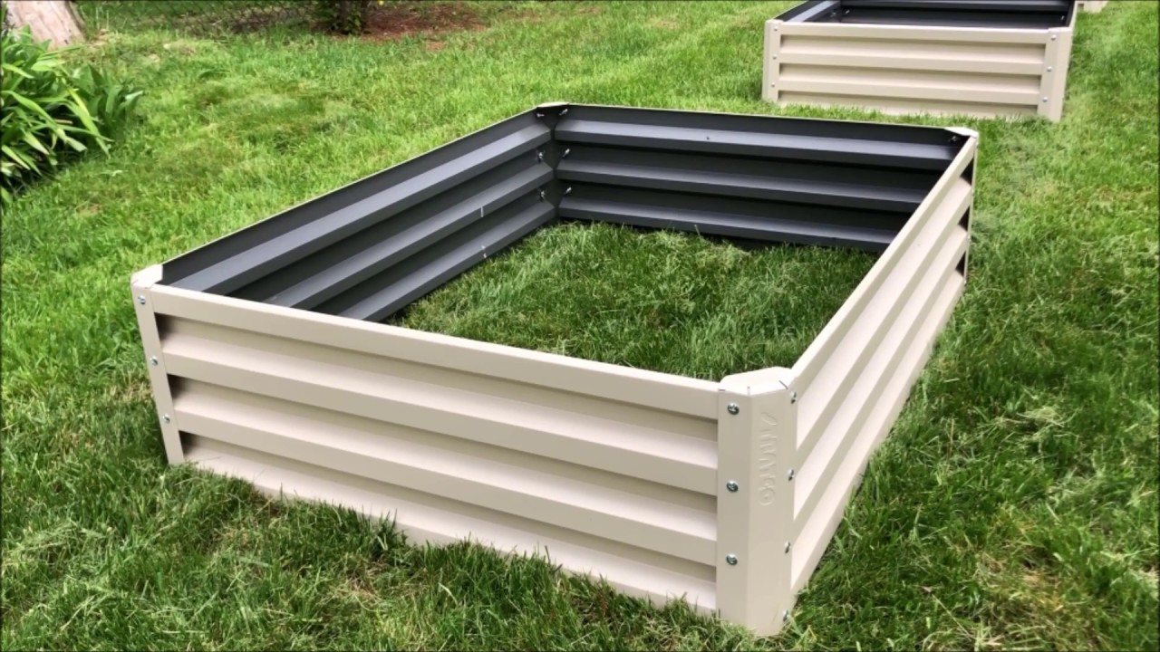 Easy raised garden beds