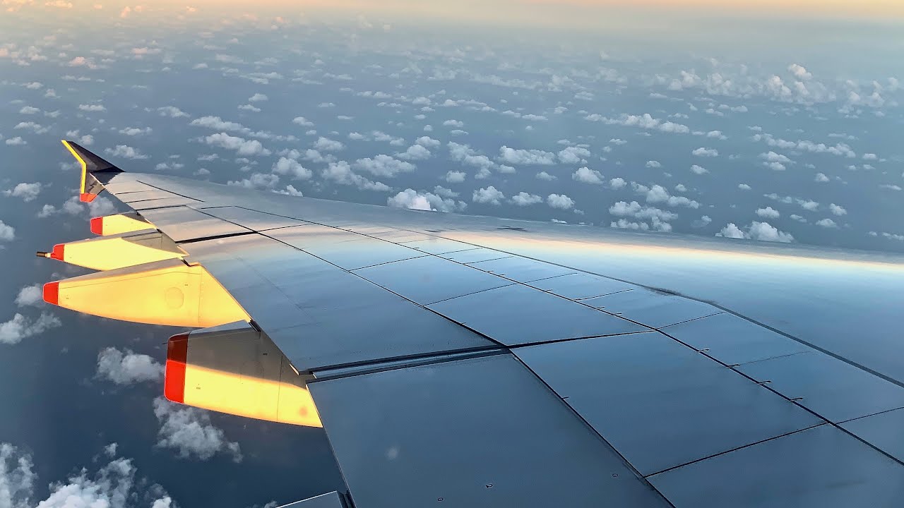 Stunning Evening Singapore Airlines A380-800 Landing in Singapore | SQ861