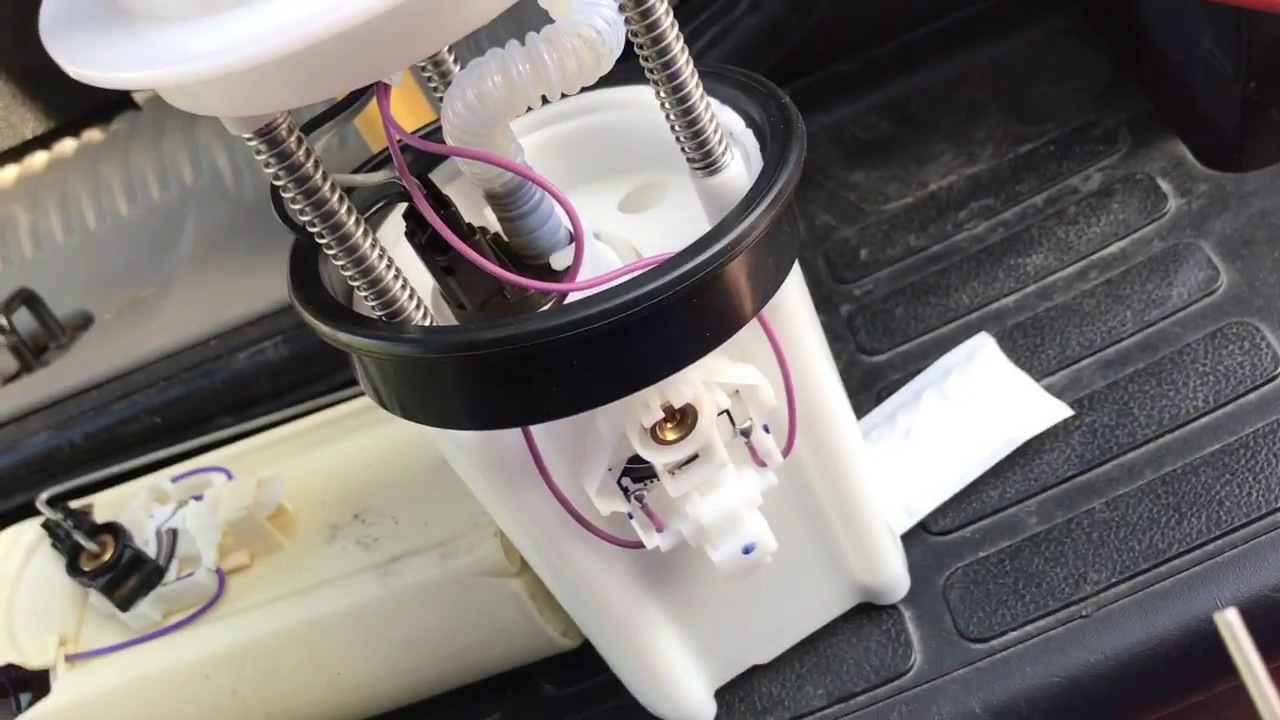 HOW TO INSTALL A FUEL PUMP IN A 2002 GMC Yukon - YouTube