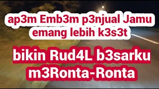 Menolong mbak Yanti penjual jamu gendong saat kehujanan | Cerpen Romantis