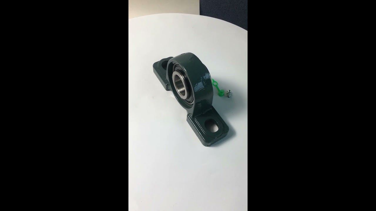 high quality auto bearing  tapered roller bearing UCP206-18