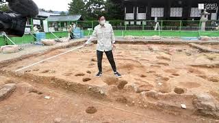興福寺東金堂院の門と回廊の発掘現場を公開