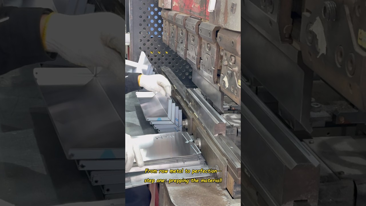 From start to finish, see how we create precision parcel boxes with every step! 