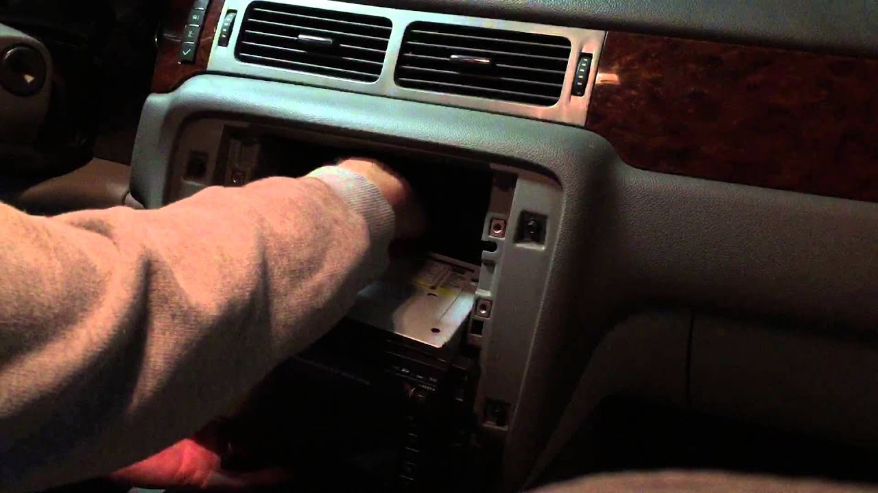 Tahoe, Suburban, Yukon, Silverado GPS Navigation DVD Car Stereo Install