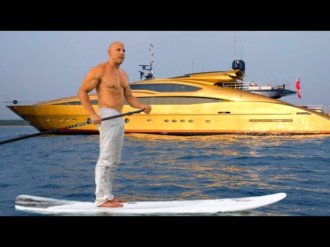 Video: Vin Diesel Net Worth: Wiki, Getrouwd, Familie, Bruiloft, Salaris, Broers en zussen