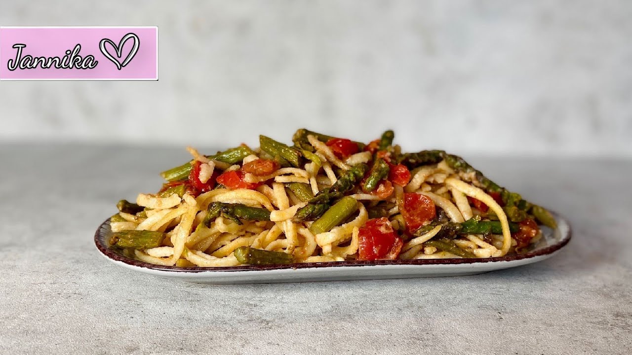 Schnelles Sommer Rezept - Grüner Spargel mit Nudeln