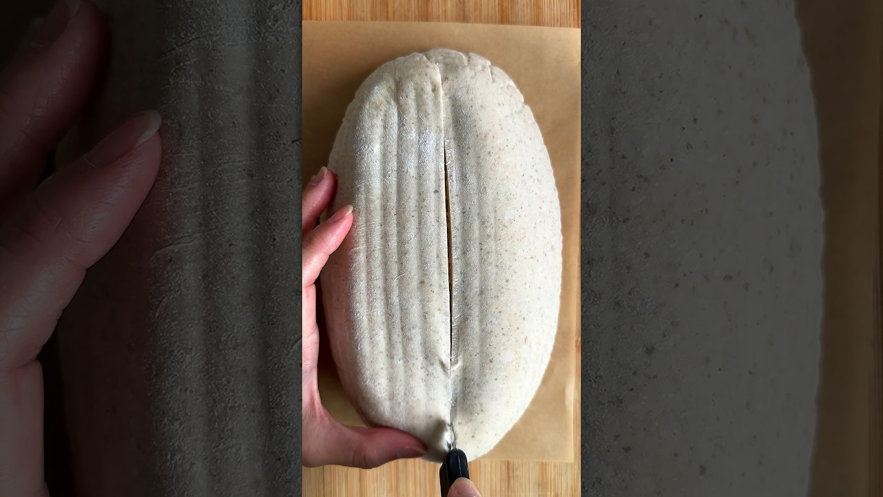 How to make Sourdough Bread (Dutch Oven Method) - Emily Laurae