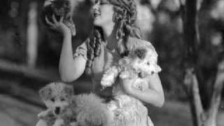 Tribute to Mary Pickford:  Kelly Clarkson Sing A Moment Like This