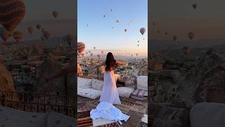 CAPPADOCIA IS THE MOST EPIC PLACE TO WATCH THE SUNRISE 🎈🌅 ✨ #hotairballoon #shorts #cappadocia