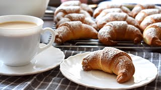 Simple yeast croissants with marmalade