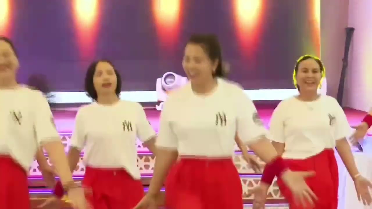 Hóa Hồ Điệp - Biên đạo: Nguyễn Bích - Biểu diễn: Trâm shuffle dance Triệu Phong, Quảng Trị