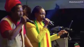 Iziniga ft Acacia - island blues (reggae version live performance) official video
