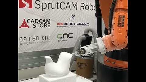 3D robot milling a foam art object with a Blueflame3D solution, powered by SprutCAM Robot