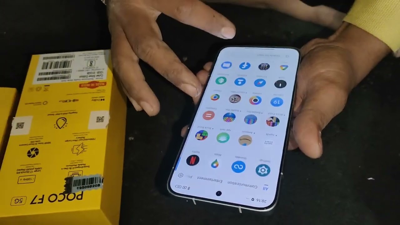 POCO F7 unboxing 