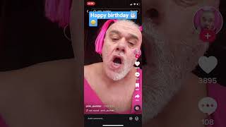 Man gets his teeth knocked out 😱 😂