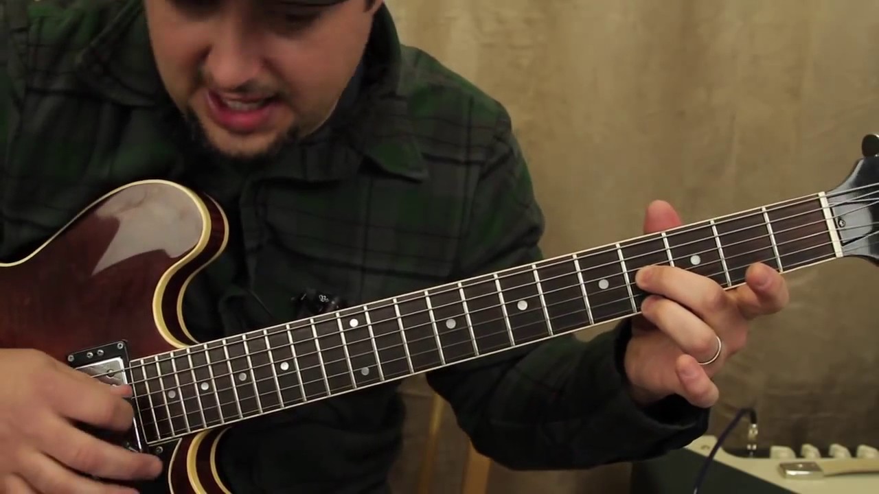 Classic Blues Riff Every Guitarist Should Know! The Turnaround - YouTube