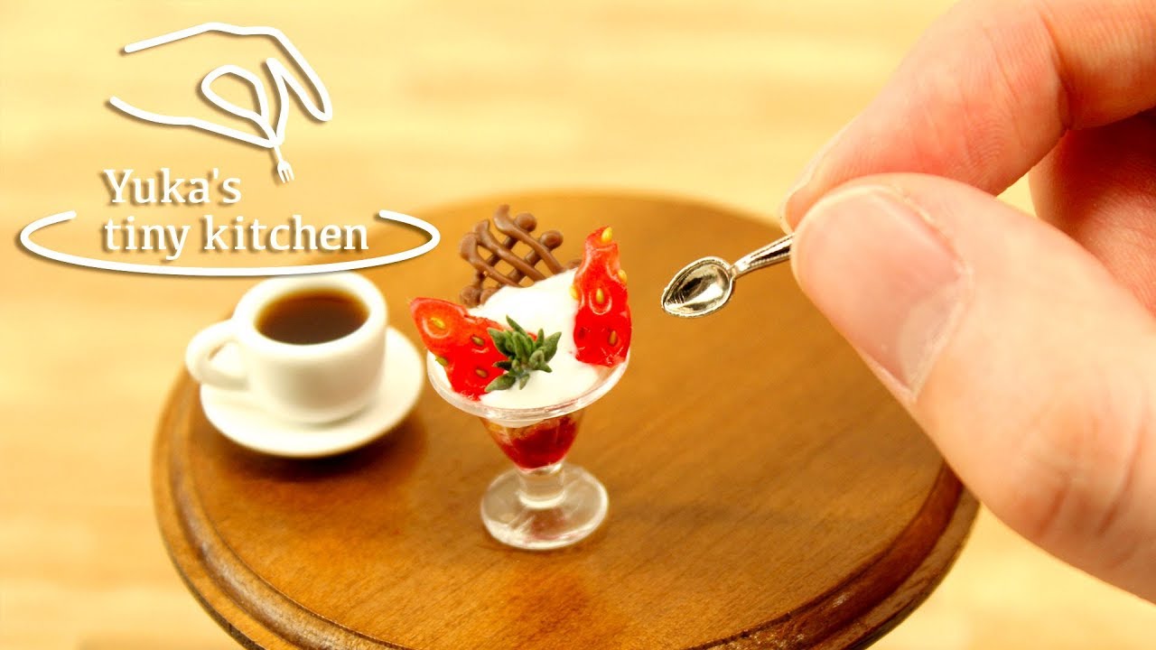 mini food: tiny edible 