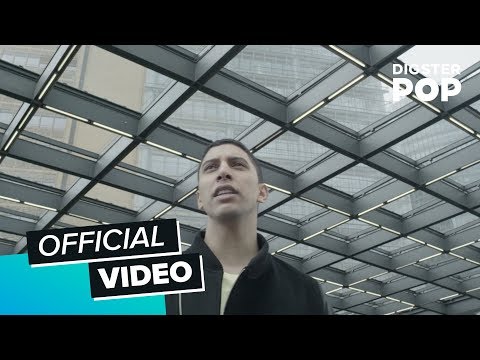 andreas-bourani---auf-uns-(official-video)