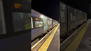 Name the train. Wrong answers only! #train #hornby #trainspotting