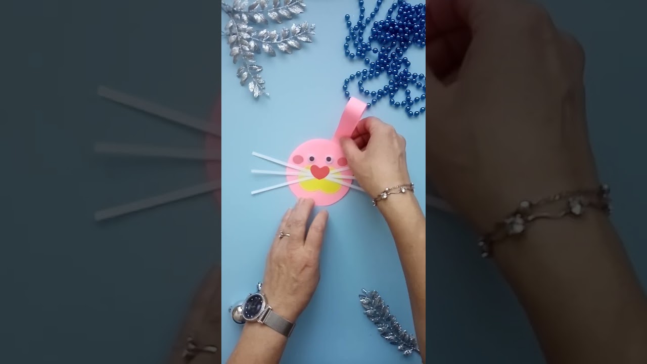 Новогодняя поделка "Забавный зайчик"