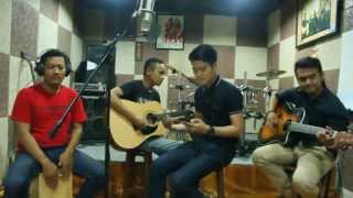 Video thumbnail of "Aku Tuhan Semesta PKJ 177 - cover by Abbalove Boys"