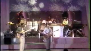 Video thumbnail of "GQ / DISCO NIGHTS LIVE 1980"