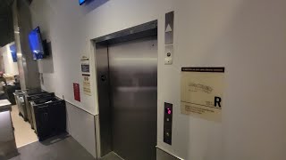 Unknown Hydraulic Elevator R Madison Square Garden NYC