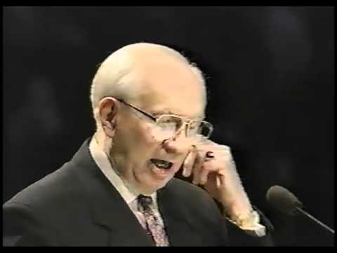 1of3-gordon-b.-hinckley-endorses-us-founders,-searches-"in-vain"-across-the-world-today-for-the-same
