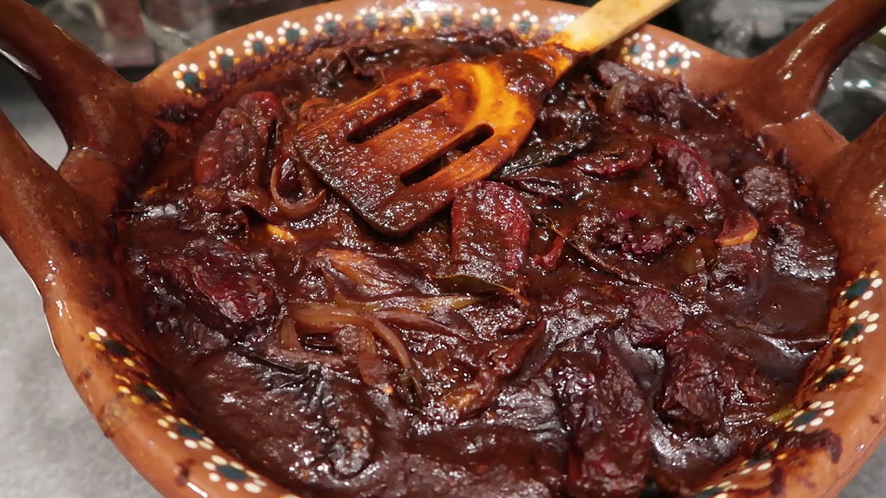 Como Preparar unos Deliciosos Chiles Chipotles Adobados en Casa