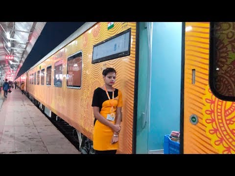 Lucknow New Delhi Exclusive Train Journey on Tejas Express || लखनऊ नई दिल्ली तेजस एक्सप्रेस का सफर
