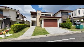 Venta de casa en exclusivo condominio en Heredia Barreal