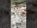 كيف يتحول جبل كامل إلى رخام أملس ومثالي؟