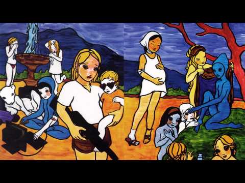 Queen Bee And Her Pals Video