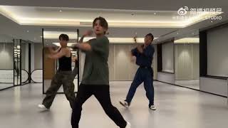 Amber - Dusk Till Dawn Practice Room Light Up @ edc China