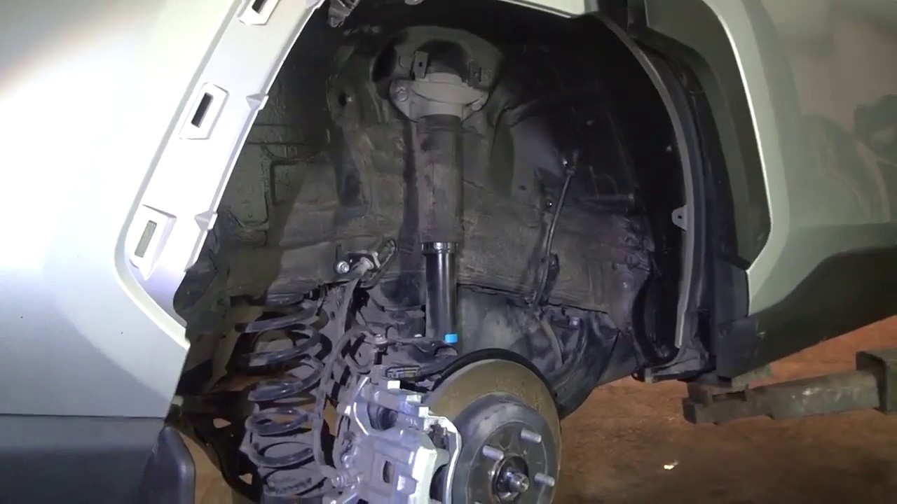 Снять руль rav4